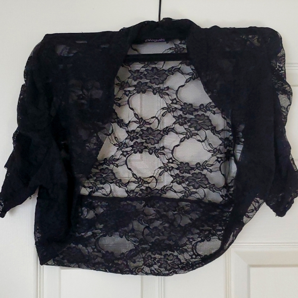 eVogues Black Lace Shrug size L